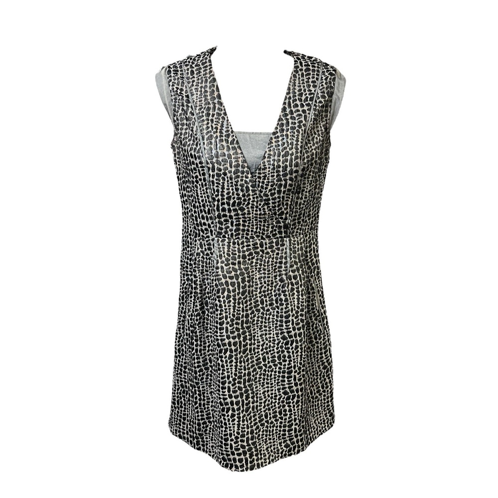 C Luce Mini Dress Size M‎ Grey Leopard Print Sleeveless V-Neck Edgy Chic Trendy
